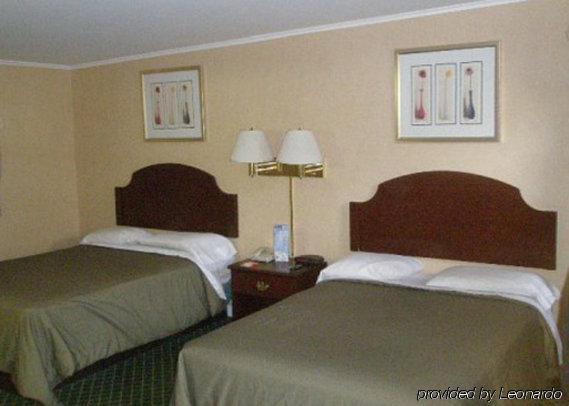 Hyannis Host Inn Quarto foto